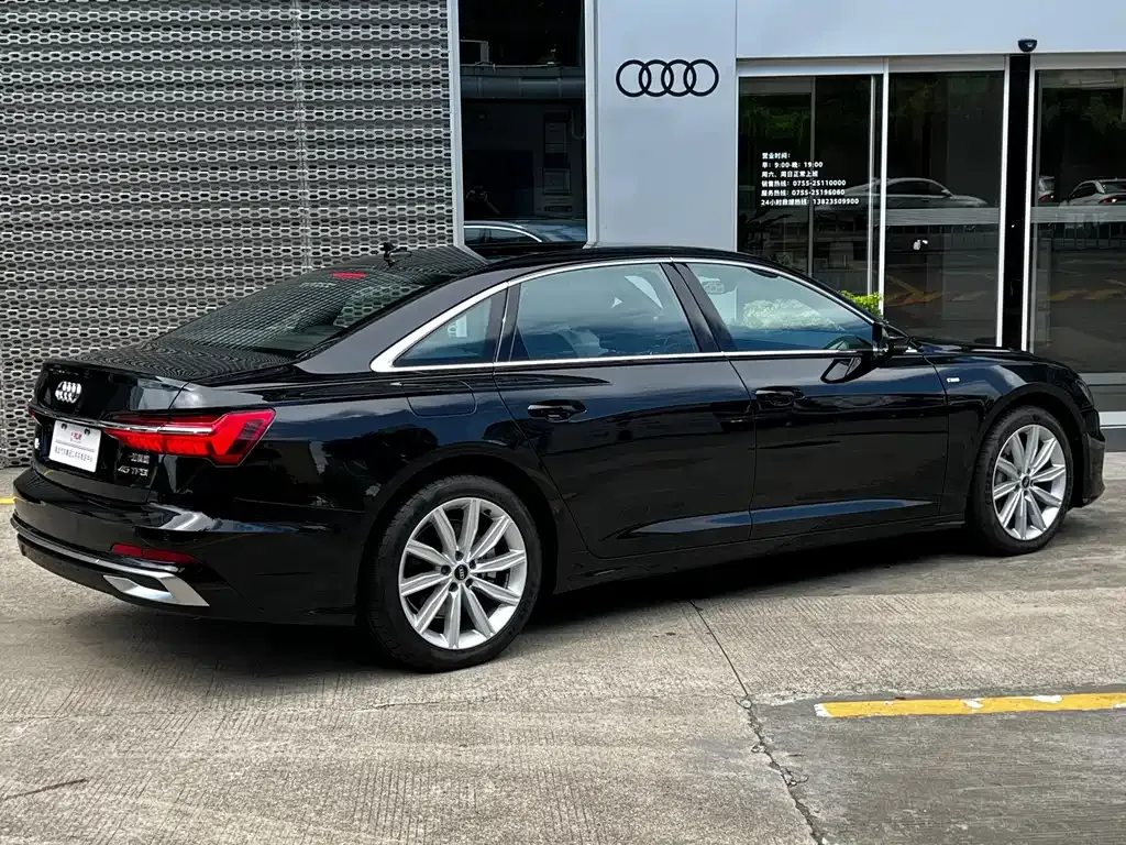Audi A6L — фото 9