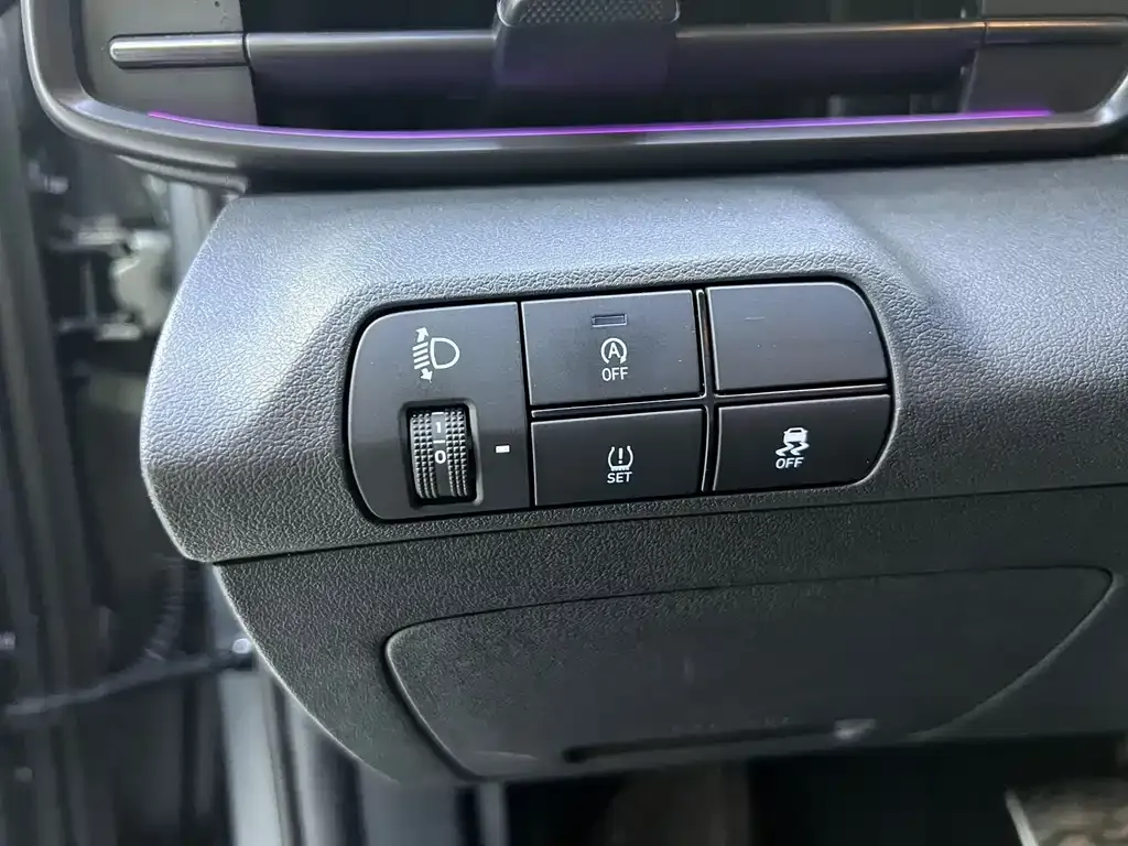 Hyundai Elantra — фото 8