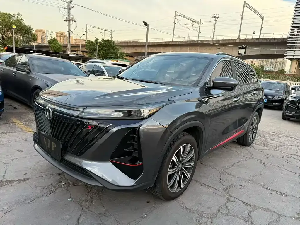 Changan CS75PLUS — фото 1