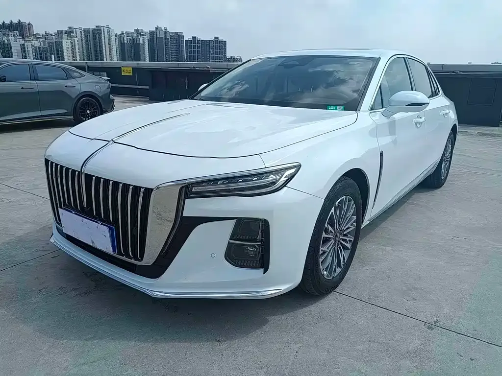 Hongqi H5 — фото 1