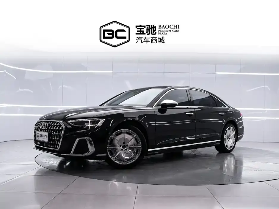 Audi A8 — фото 1