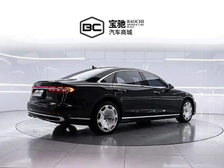 Audi A8 — фото 10