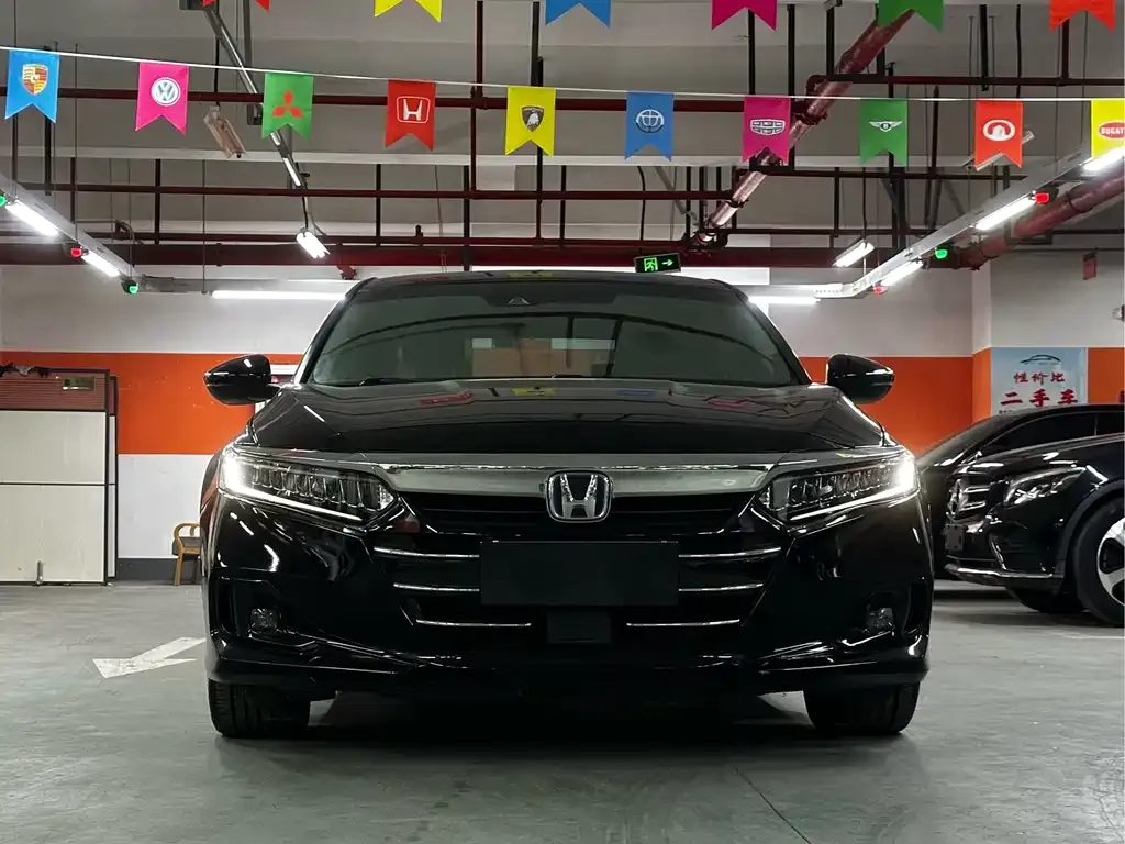 Honda Accord — фото 7