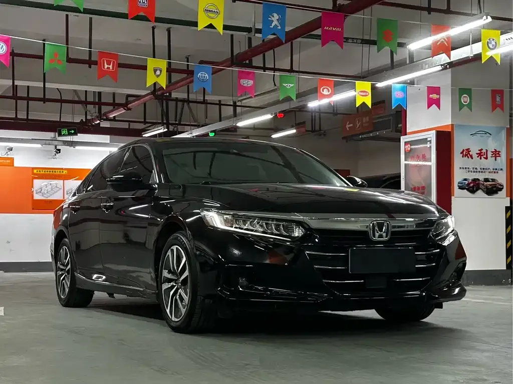 Honda Accord — фото 3