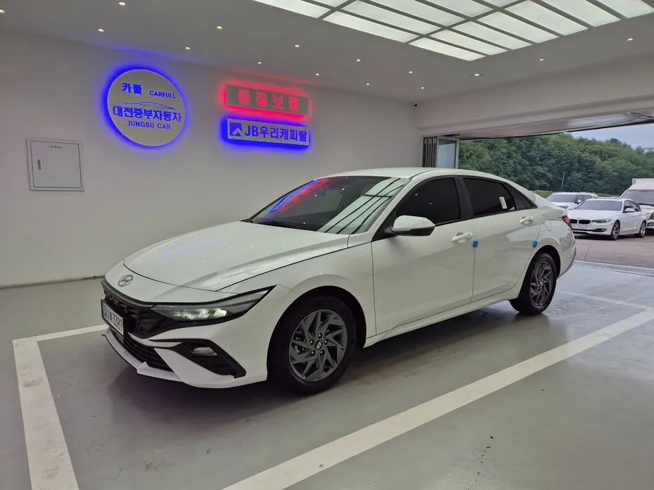 Hyundai AVANTE — фото 2