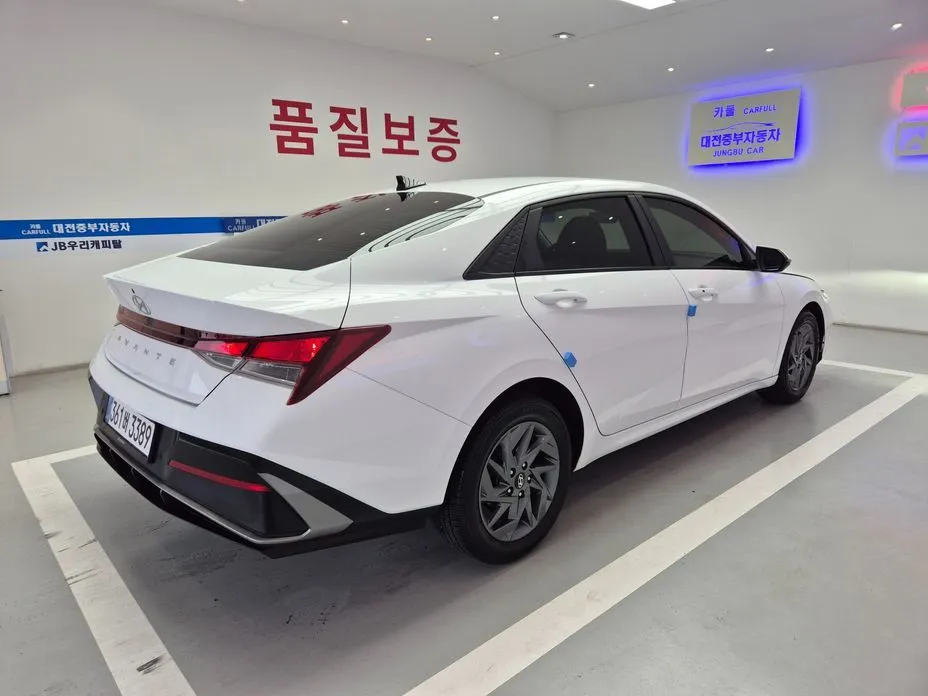 Hyundai AVANTE — фото 9