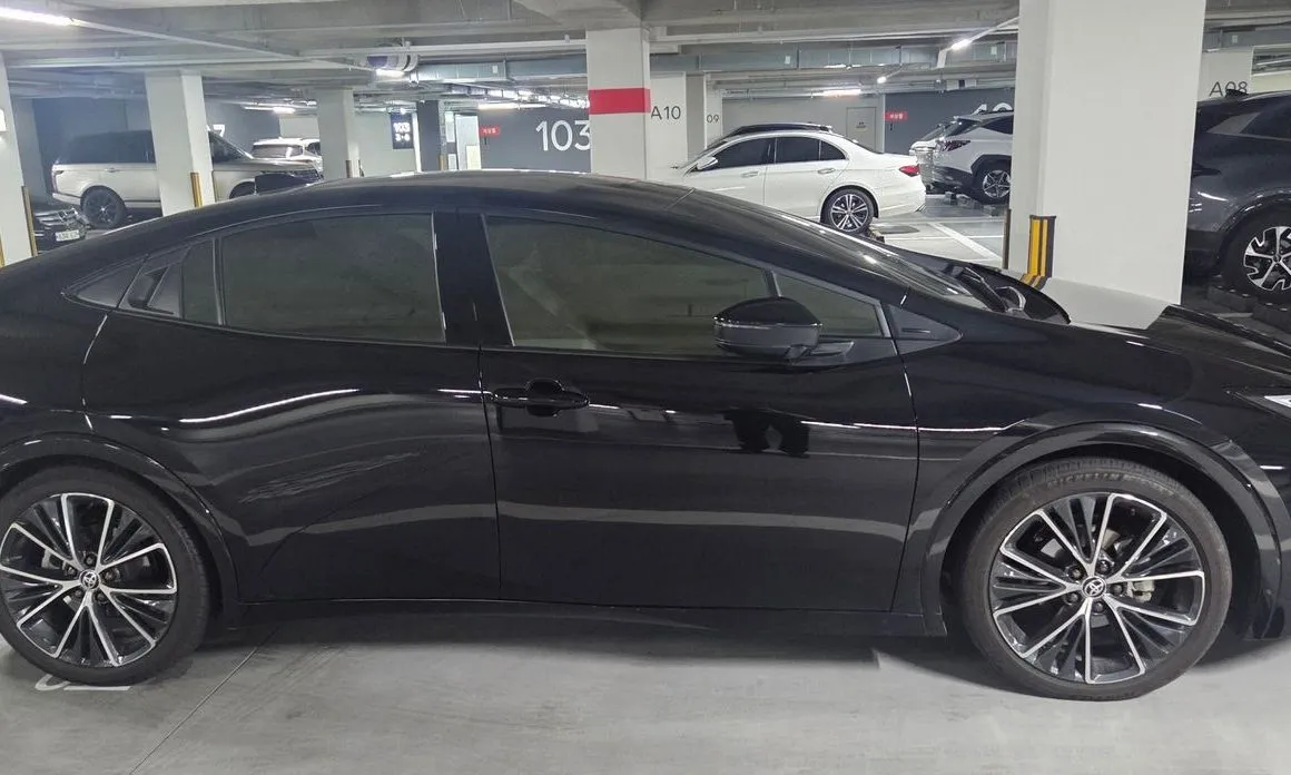 Toyota Prius — фото 6