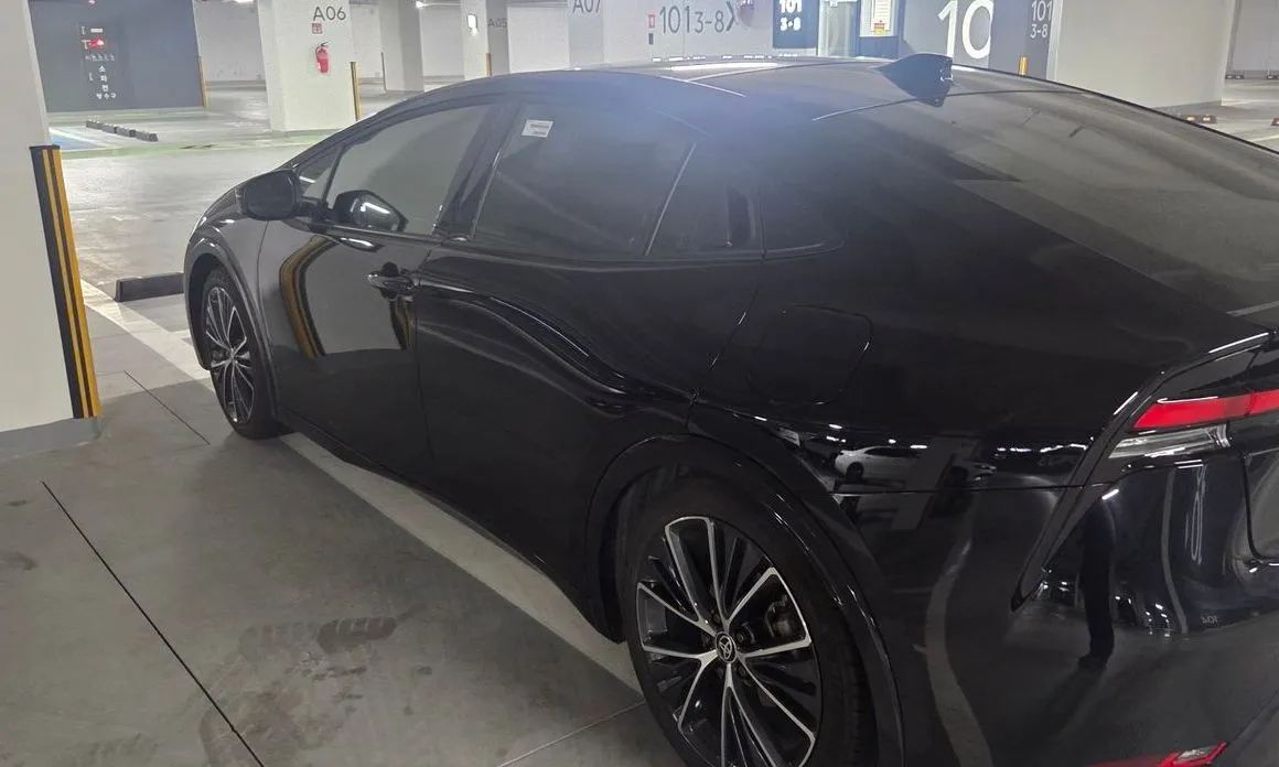Toyota Prius — фото 5