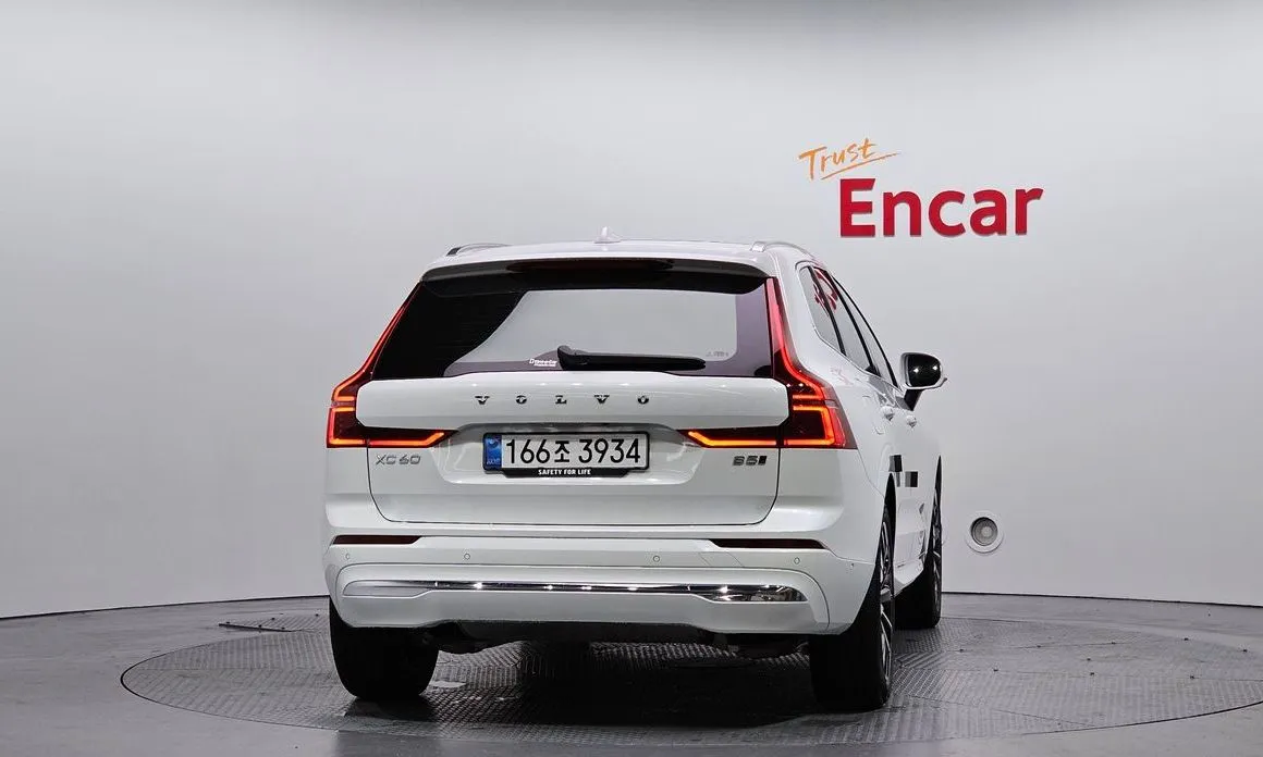Volvo XC60 2026 из KR, фото 2