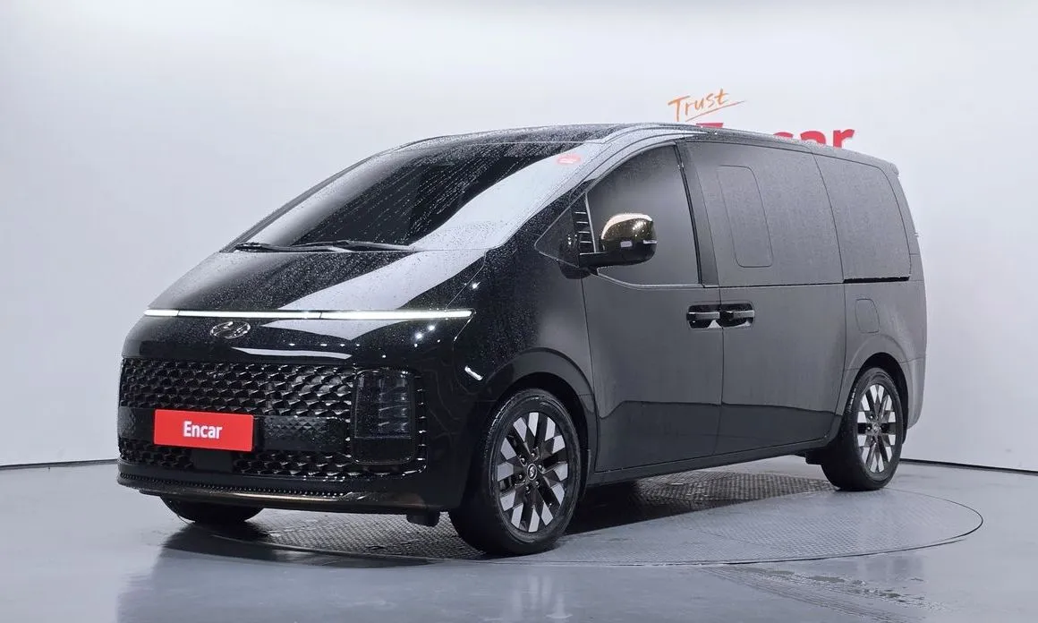 Hyundai Staria