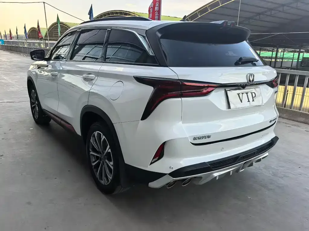 Changan CS75PLUS — фото 4