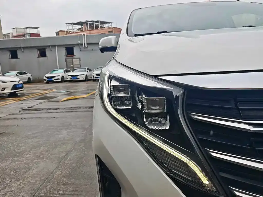 GAC Motor Trumpchi M8 — фото 3