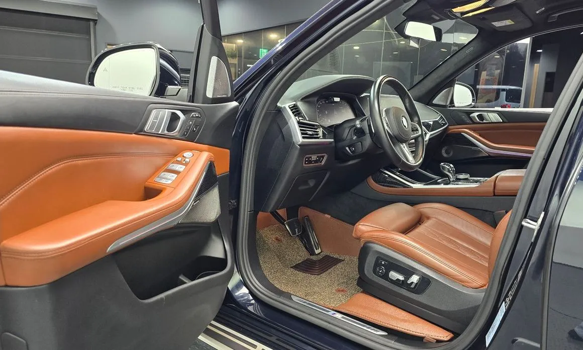 BMW X7 2021 из KR, фото 8