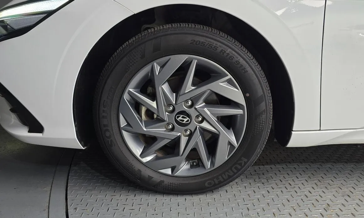 Hyundai AVANTE — фото 6