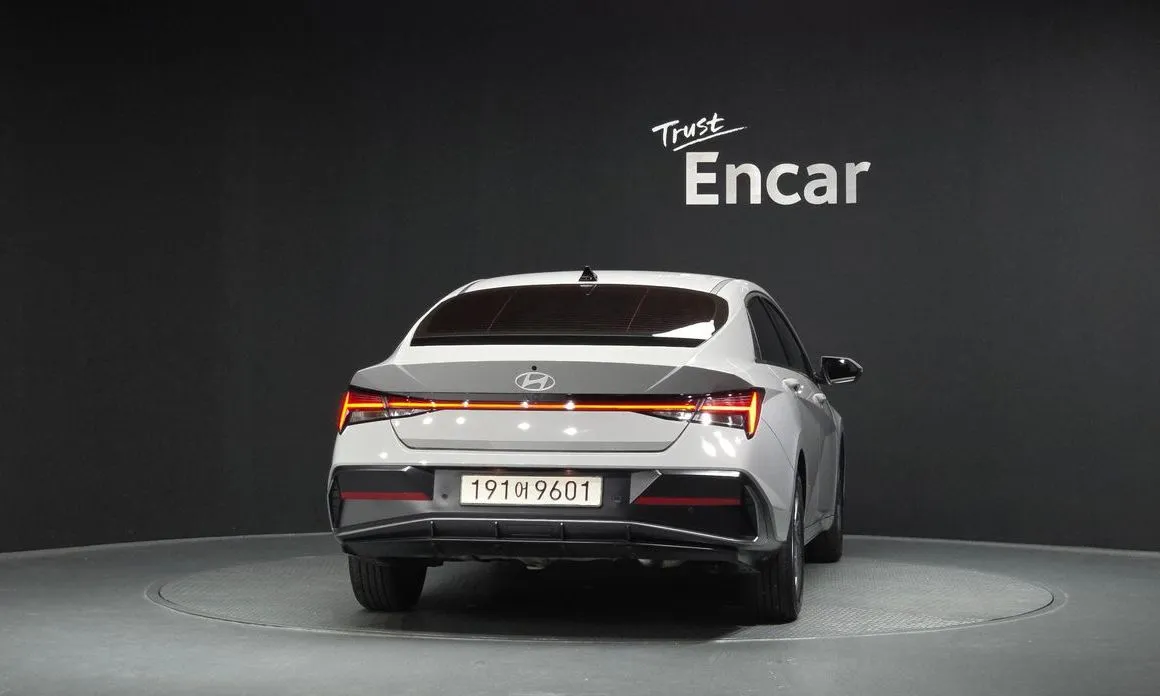 Hyundai AVANTE — фото 2