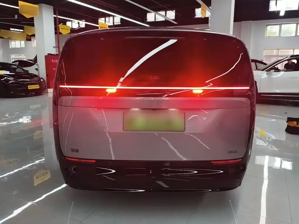 Li Auto MEGA 2024 из CN, фото 4
