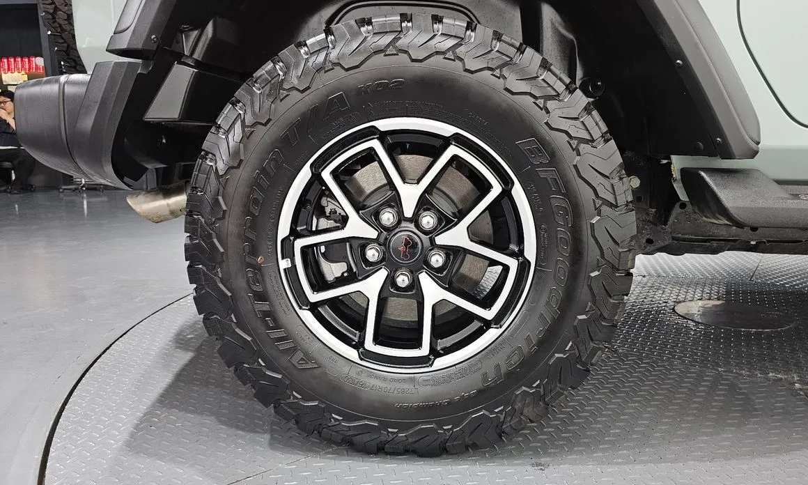 Jeep Wrangler 2024 из KR, фото 6