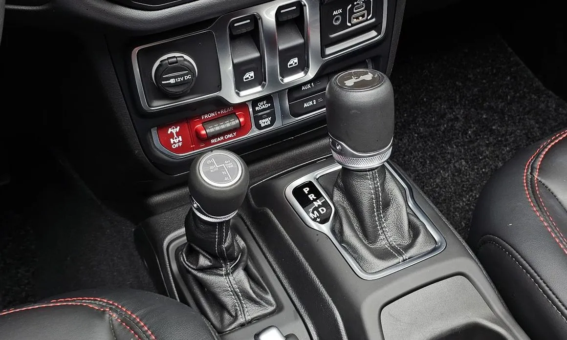 Jeep Wrangler 2024 из KR, фото 5
