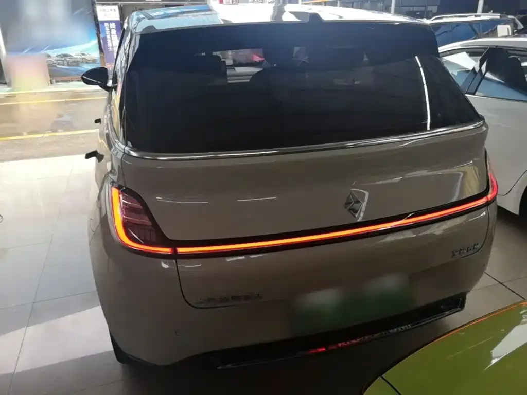 Baojun Yunduo — фото 9