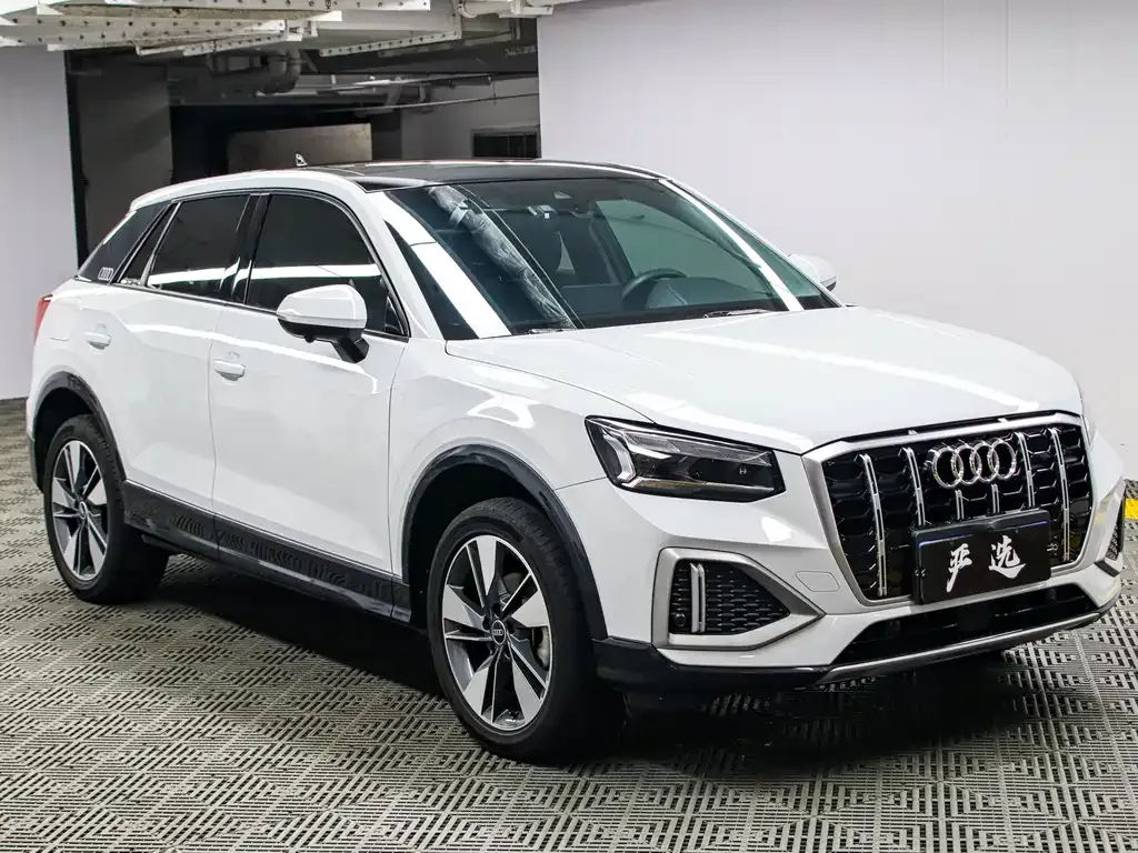 Audi Q2L — фото 3