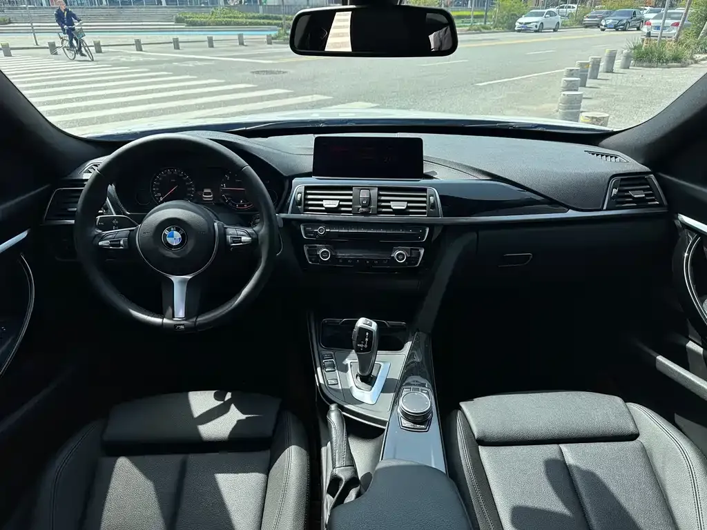 BMW 3 Series GT — фото 2