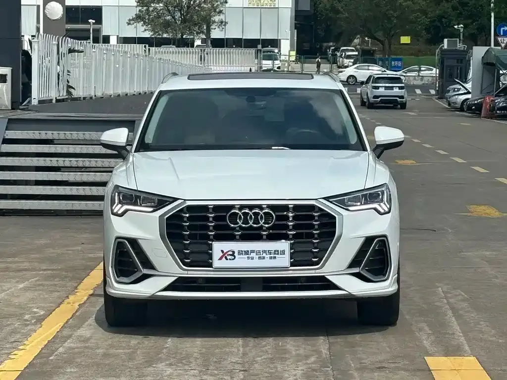 Audi Q3 — фото 9