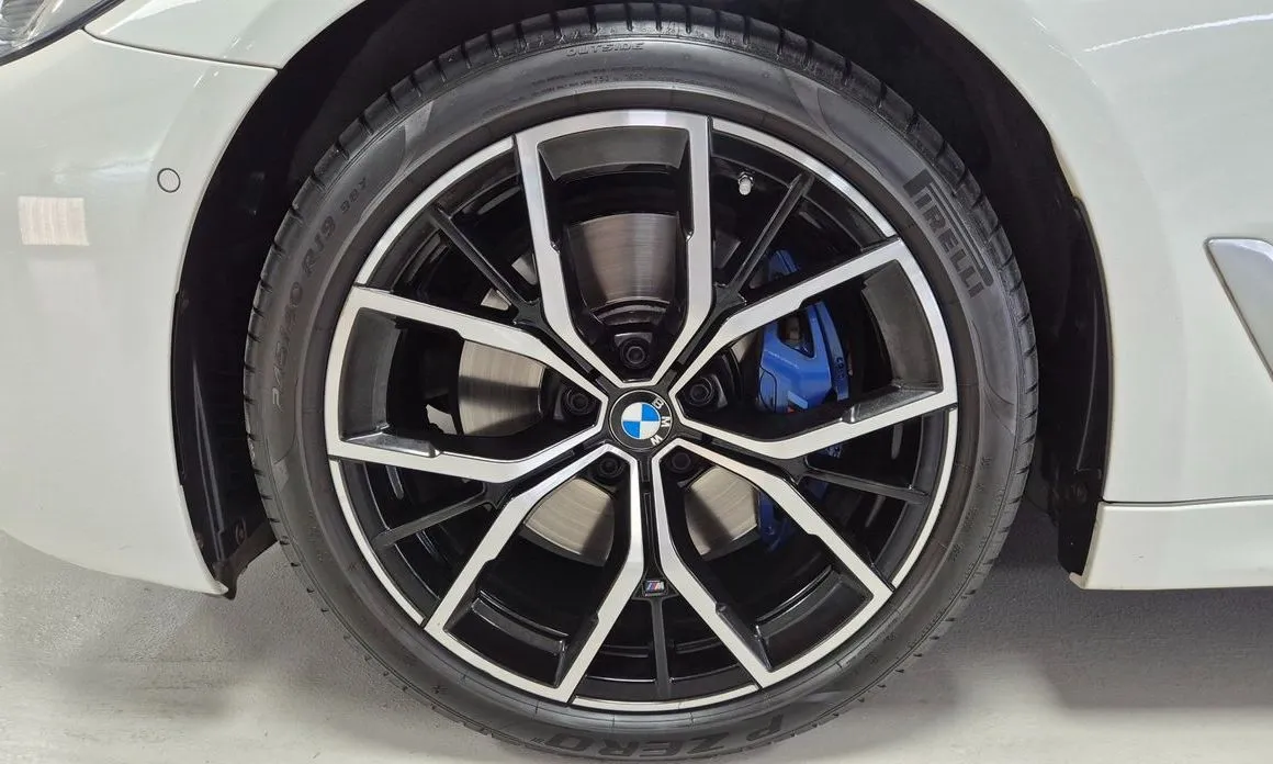 BMW 5-Series 2022 из KR, фото 7