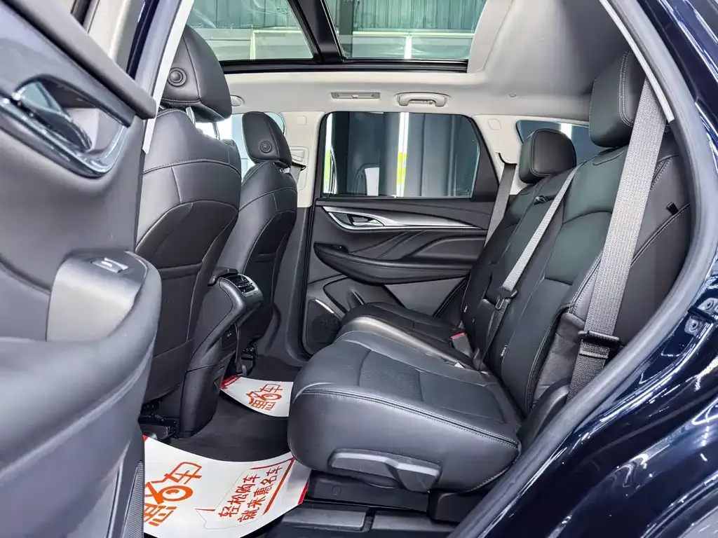 Buick Enclave — фото 10