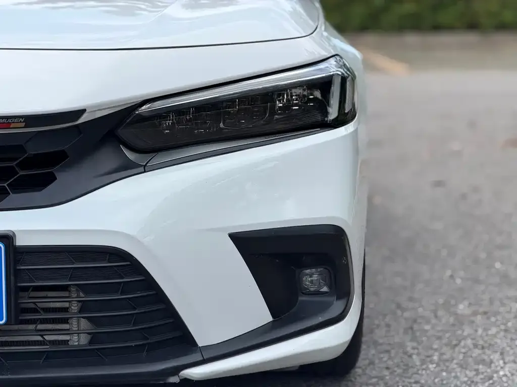 Honda Civic — фото 8