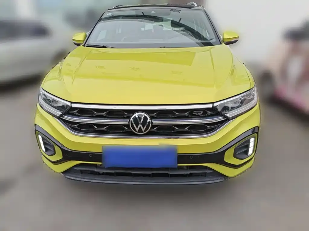 Volkswagen T-Roc — фото 9