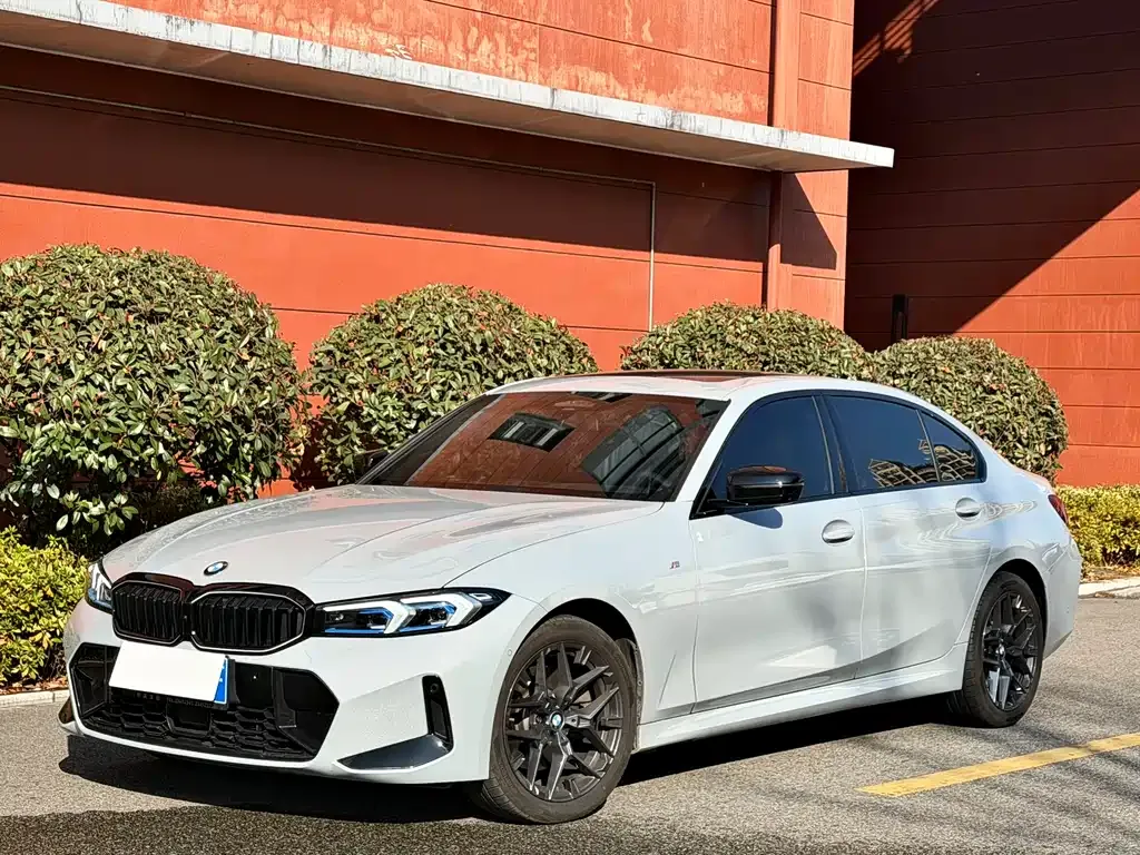 BMW 3 Series — фото 1