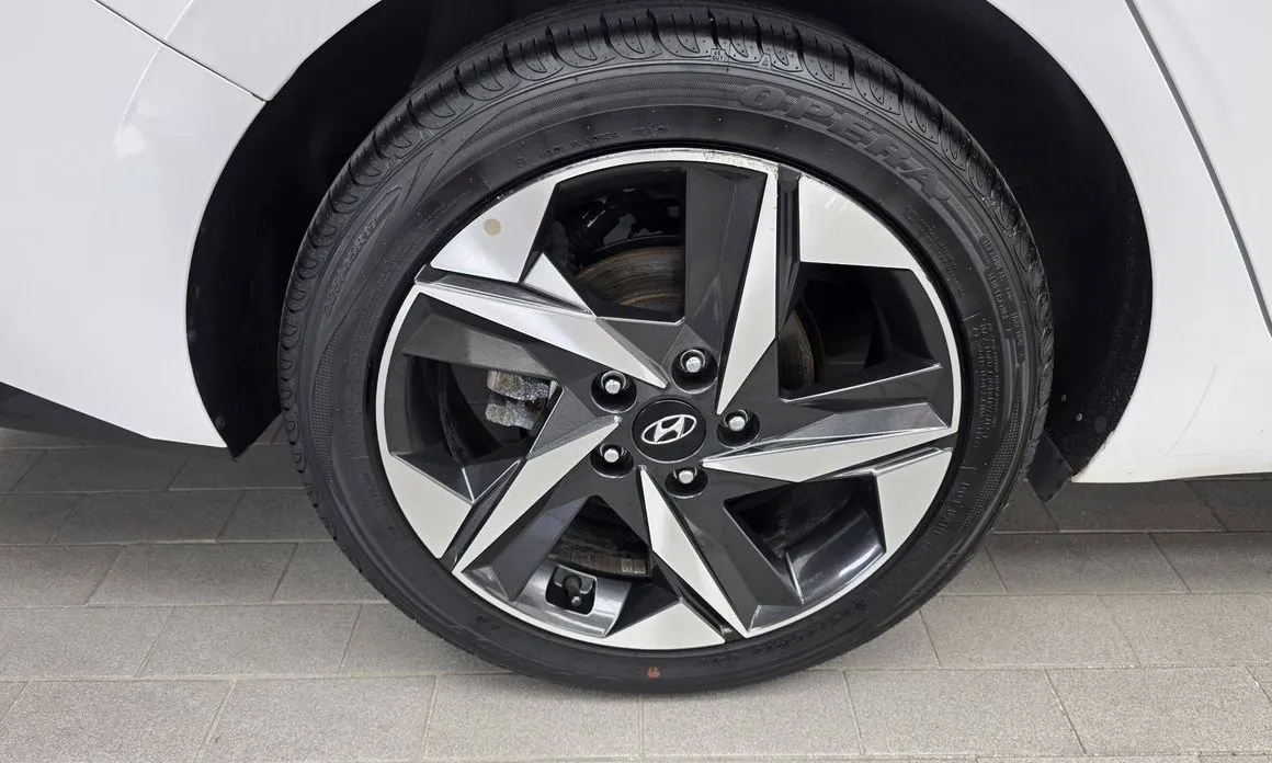 Hyundai AVANTE — фото 4