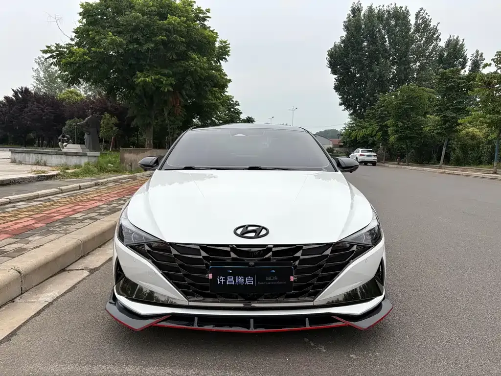 Hyundai Elantra — фото 9