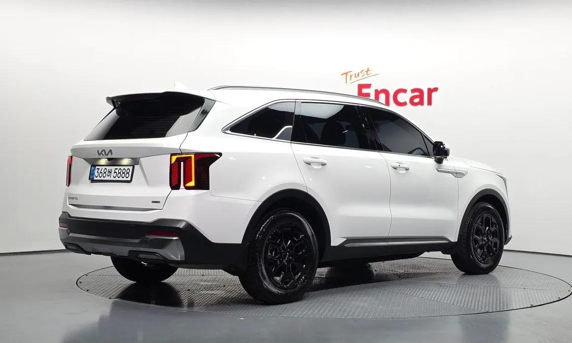 Kia Sorento — фото 6