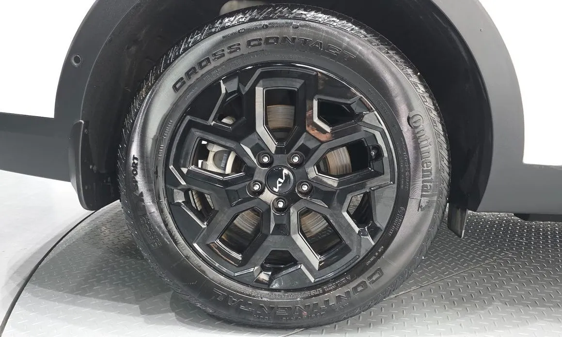 Kia Sorento — фото 10