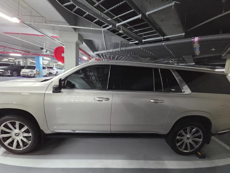 Cadillac Escalade 2021 из KR, фото 7