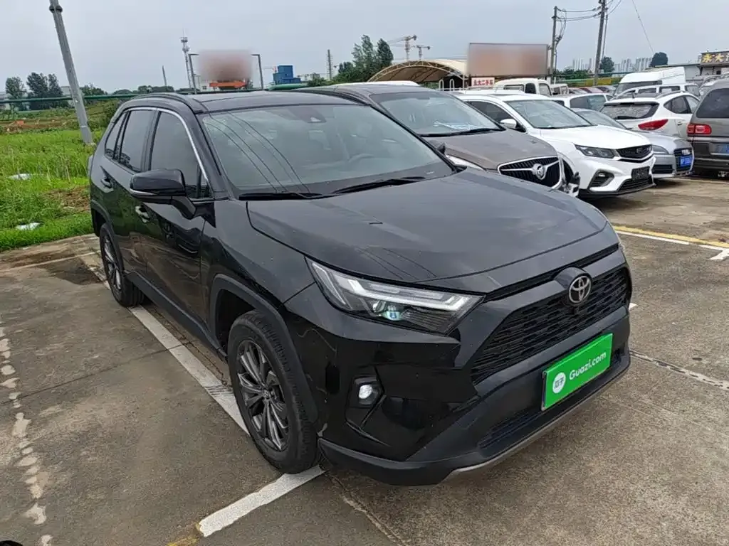 Toyota RAV4 — фото 3