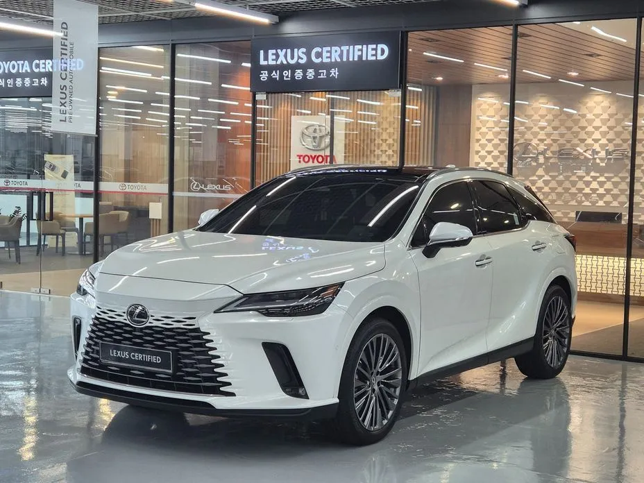 Lexus RX — фото 1
