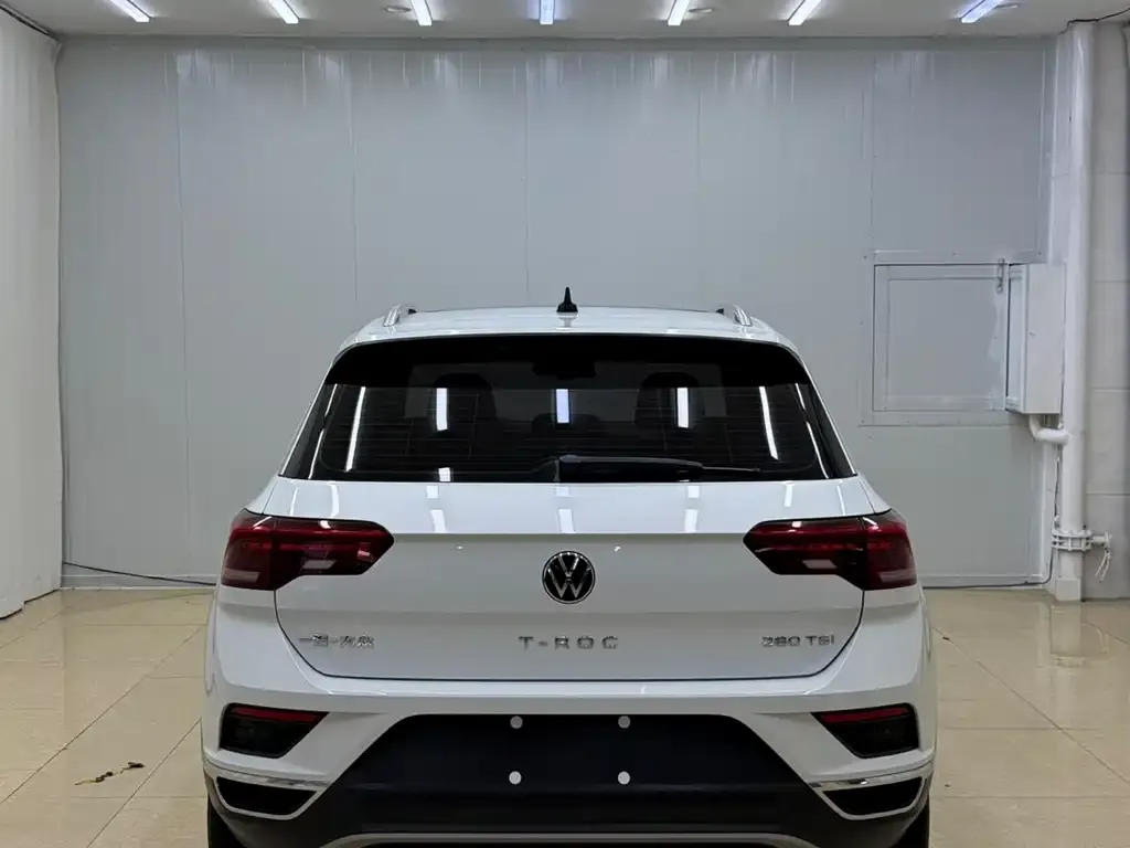 Volkswagen T-Roc — фото 2