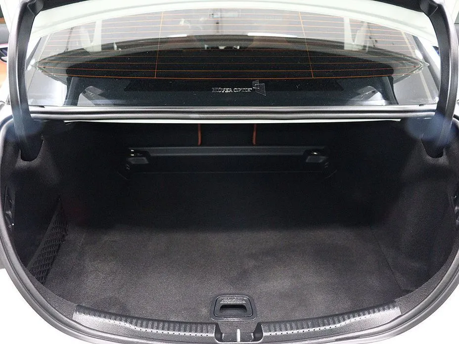 Mercedes-Benz C-Class 2024 из KR, фото 6