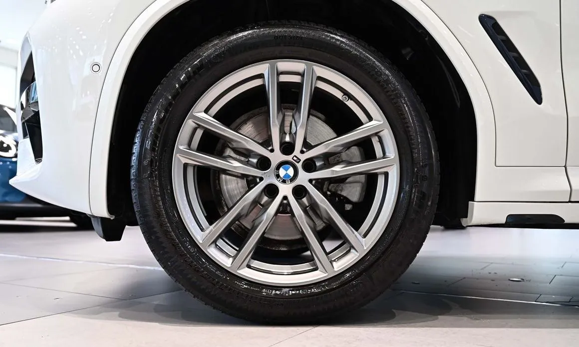 BMW X3 — фото 10