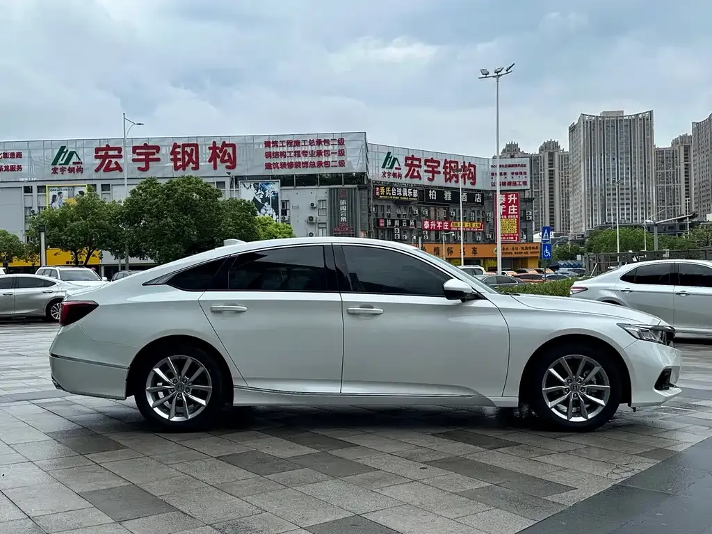 Honda Accord — фото 5