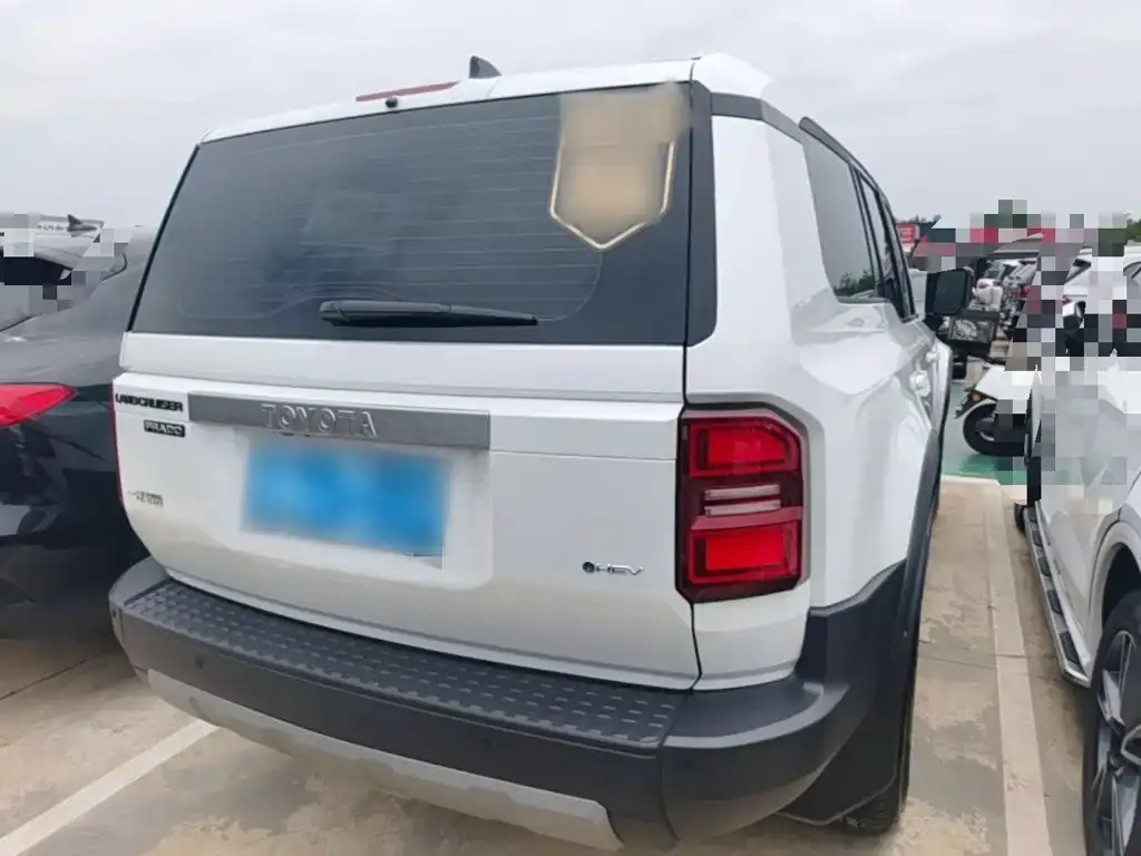 Toyota Prado 2024 из CN, фото 7