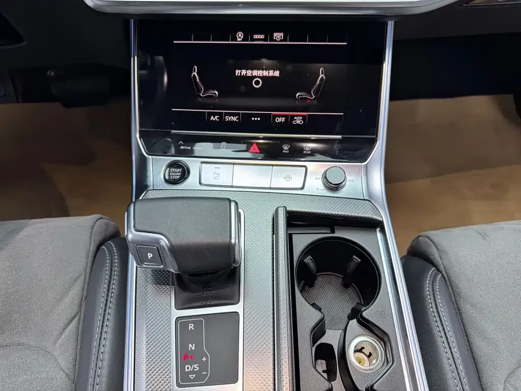 Audi A6L 2022 из CN, фото 10