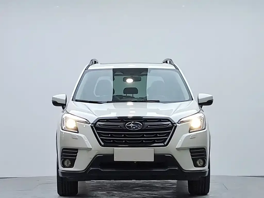 Subaru Forester — фото 4