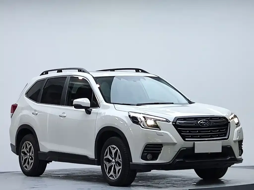 Subaru Forester — фото 3