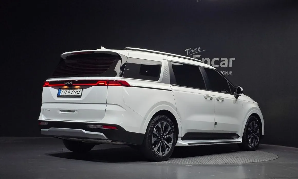 Kia Carnival — фото 3