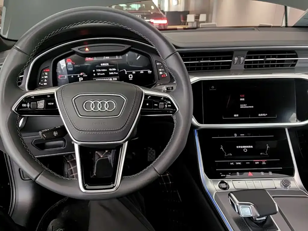Audi A6L — фото 9