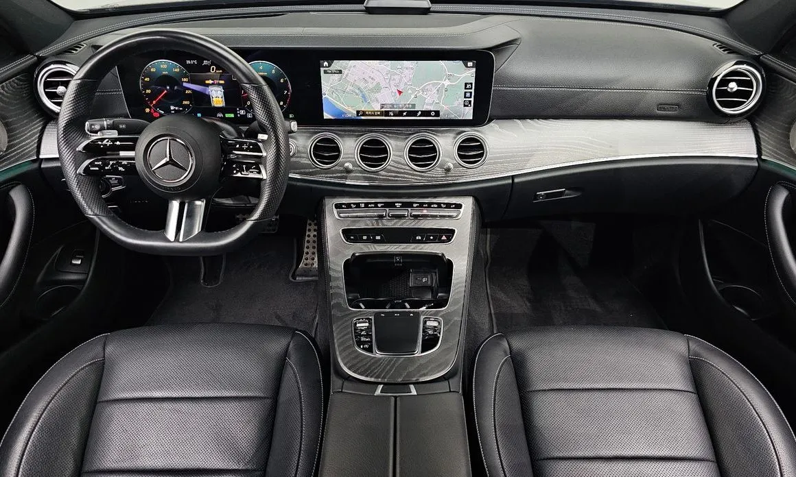 Mercedes-Benz E-Class — фото 10