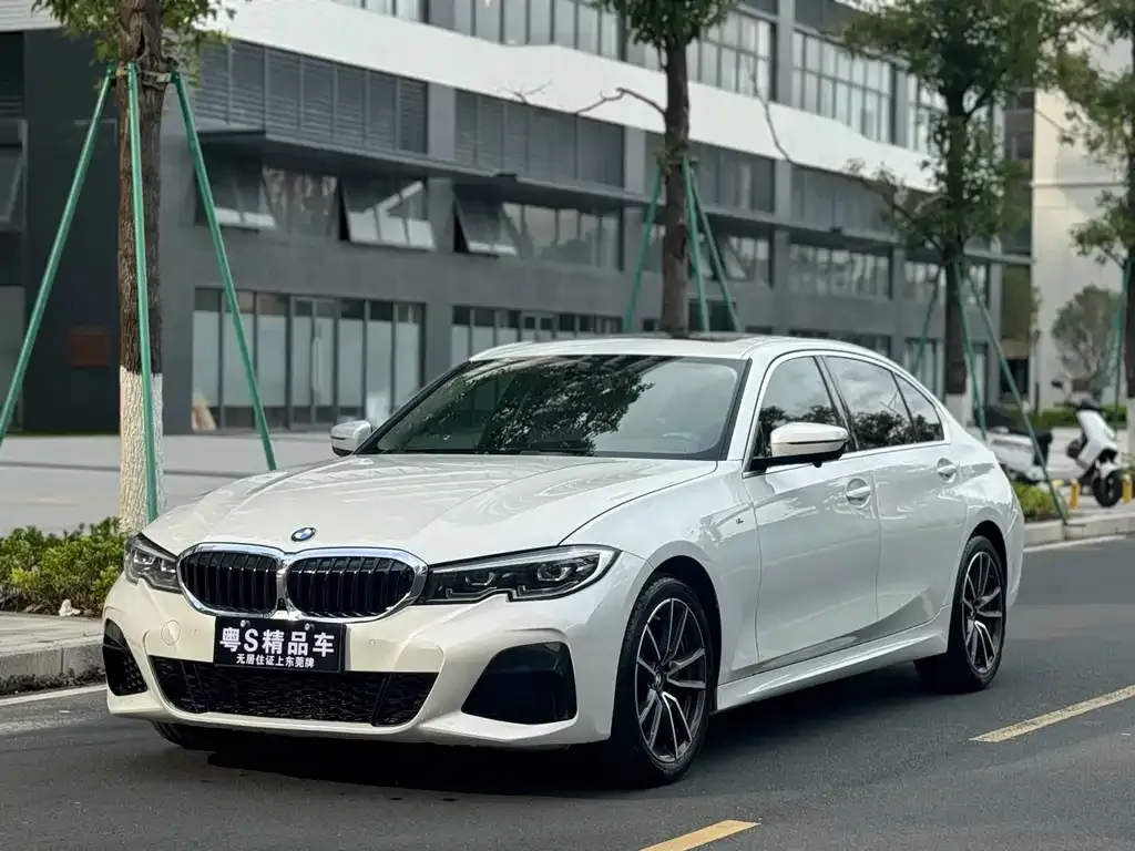 BMW 3 Series — фото 1